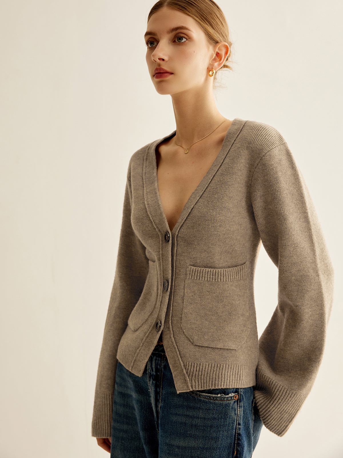 Josephine™| Cardigan élégant à col en V